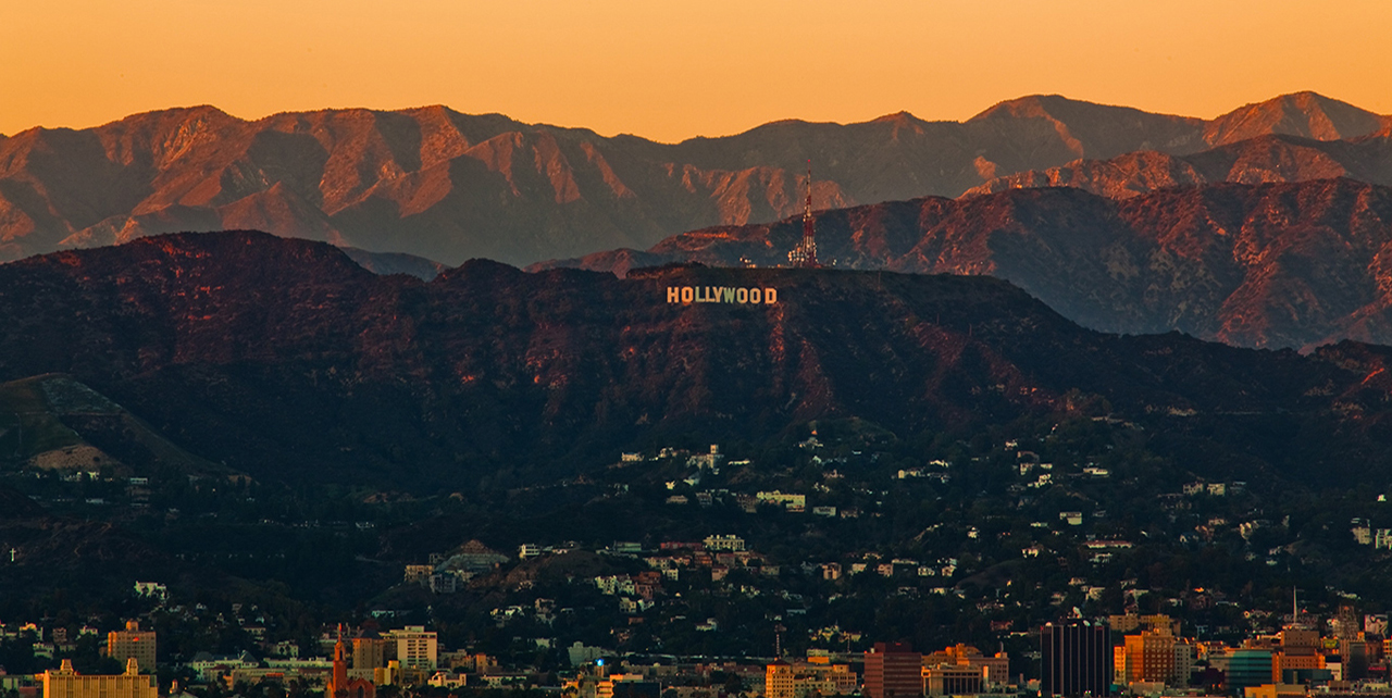 ハリウッドのサイン Visit California