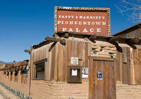 Pappy & Harriet’s Pioneertown Palace