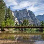 优胜美地瑟亚拉(Yosemite Sierra)游客管理局