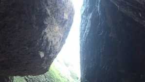 ピナクルズのキャンプ Status of the Caves - Pinnacles 