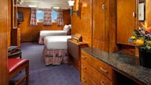 Luxury Oceanfront Hotels qm_deluxestateroom_twintwin_m129